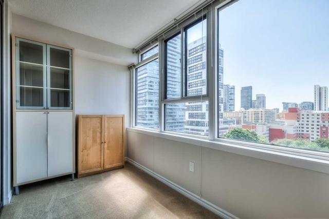 1016 - 45 Carlton St, Condo with 2 bedrooms, 2 bathrooms and 1 parking in Toronto ON | Image 17