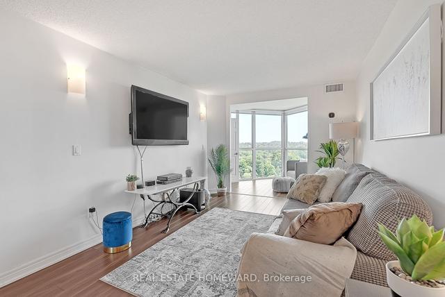 1002 - 7 Concorde Pl, Condo with 2 bedrooms, 2 bathrooms and 2 parking in Toronto ON | Image 7