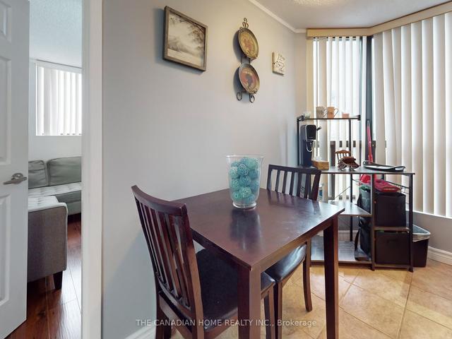 209 - 25 Agnes St, Condo with 2 bedrooms, 2 bathrooms and 1 parking in Mississauga ON | Image 9