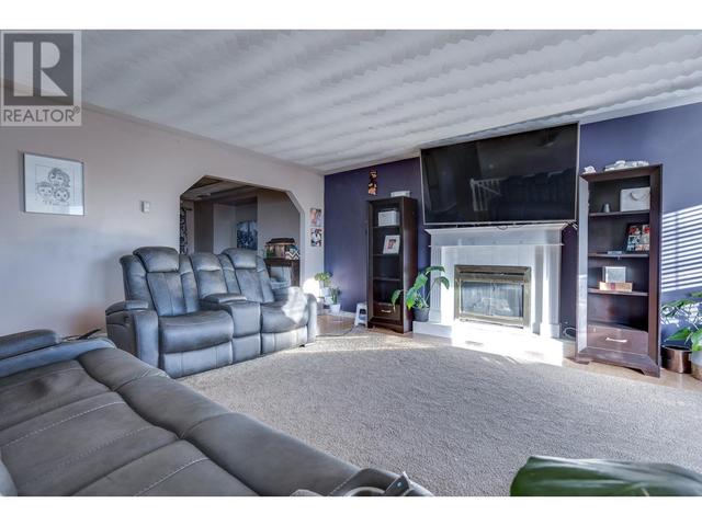 2906 Sullivan Crescent, House detached with 6 bedrooms, 3 bathrooms and null parking in Prince George BC | Image 7