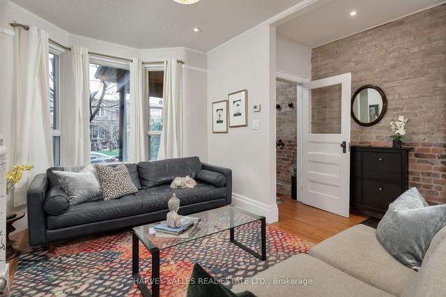 517 Manning Ave, House semidetached with 4 bedrooms, 3 bathrooms and 1.5 parking in Toronto ON | Image 23
