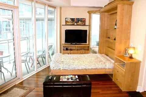 225 - 58 Marine Parade Dr, Condo with 0 bedrooms, 1 bathrooms and 1 parking in Toronto ON | Image 3