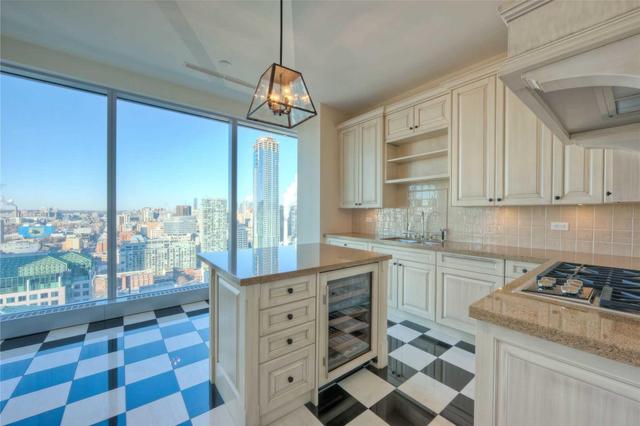 2602 - 183 Wellington St W, Condo with 1 bedrooms, 2 bathrooms and 1 parking in Toronto ON | Image 11