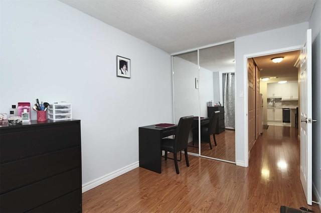 1201 - 1338 York Mills Rd, Condo with 3 bedrooms, 2 bathrooms and 1 parking in Toronto ON | Image 19