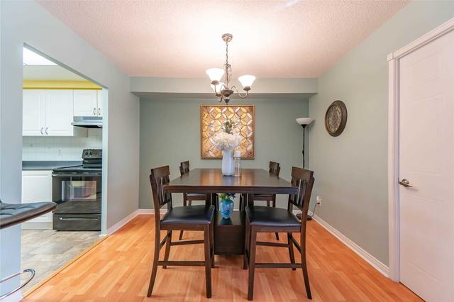 208 - 135 Hillcrest Ave, Condo with 2 bedrooms, 1 bathrooms and 1 parking in Mississauga ON | Image 6