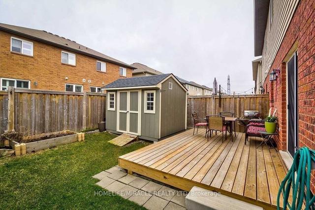 222 Pelech Cres, House semidetached with 3 bedrooms, 3 bathrooms and 3 parking in Hamilton ON | Image 15