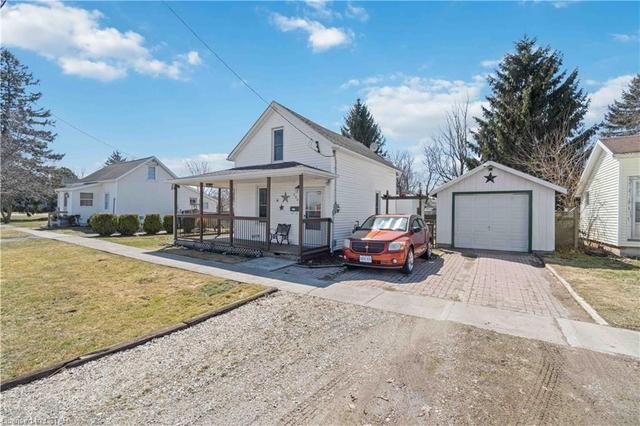 290 Queen Street, House detached with 2 bedrooms, 1 bathrooms and null parking in Chatham Kent ON | Image 18