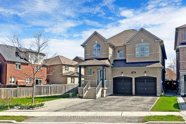 1138 Atkins Dr, House detached with 4 bedrooms, 4 bathrooms and 6 parking in Newmarket ON | Image 1