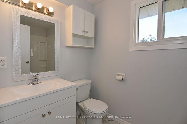 2 - 595 Third St, Townhouse with 3 bedrooms, 2 bathrooms and 1 parking in London ON | Image 14