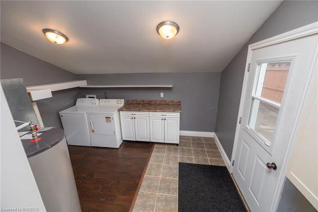 1113 3rd Ave W, House semidetached with 3 bedrooms, 1 bathrooms and 2 parking in Owen Sound ON | Image 21