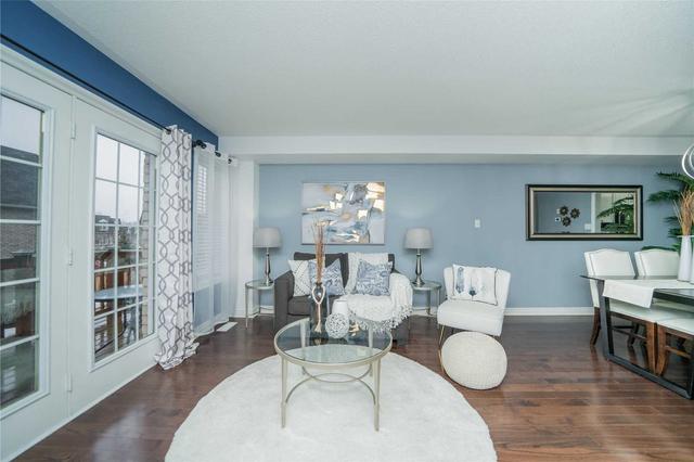 212 Scarborough Golf Clb Rd, House attached with 3 bedrooms, 3 bathrooms and 2 parking in Toronto ON | Image 11