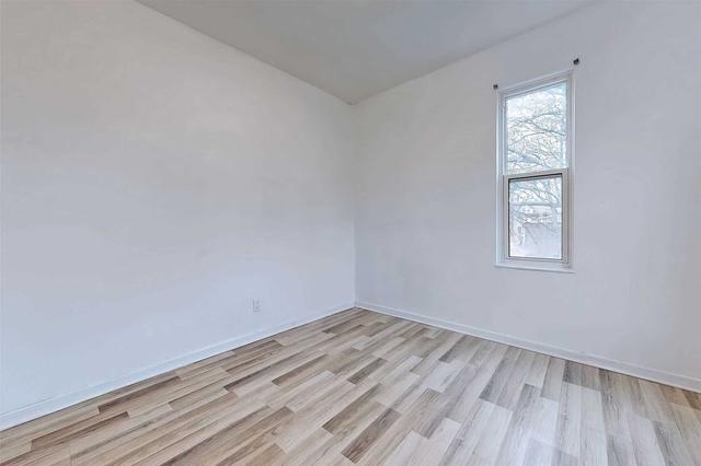 upper - 370 Delaware Ave, House semidetached with 2 bedrooms, 1 bathrooms and 0 parking in Toronto ON | Image 10