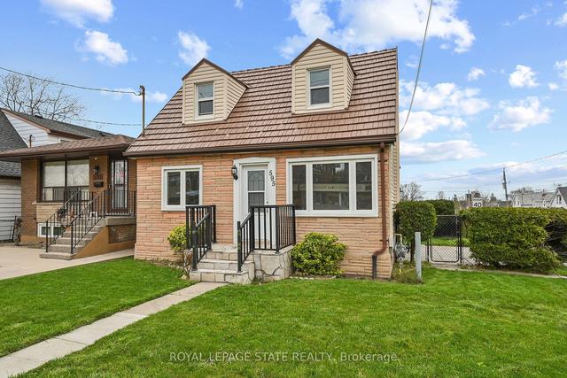595 Fennell Ave E, House detached with 2 bedrooms, 1 bathrooms and 2 parking in Hamilton ON | Image 24