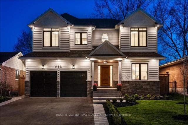 660 Montego Cres, House detached with 5 bedrooms, 4 bathrooms and 6 parking in Burlington ON | Image 1