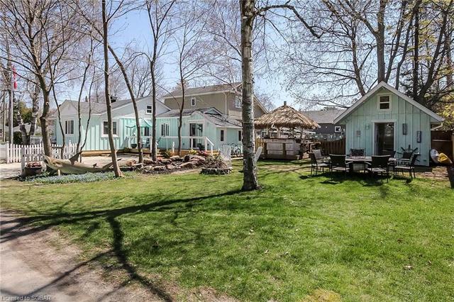 1849 Shore Lane, House detached with 2 bedrooms, 2 bathrooms and null parking in Wasaga Beach ON | Image 6