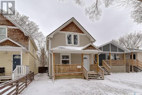 1416 Garnet Street, House detached with 3 bedrooms, 2 bathrooms and null parking in Regina SK | Card Image
