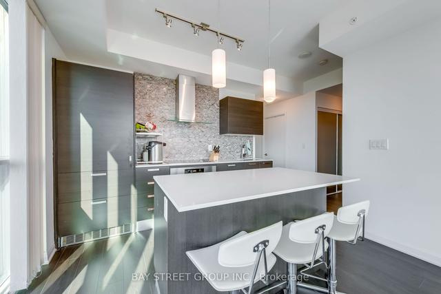 2603 - 9 Bogert Ave, Condo with 2 bedrooms, 2 bathrooms and 1 parking in Toronto ON | Image 13