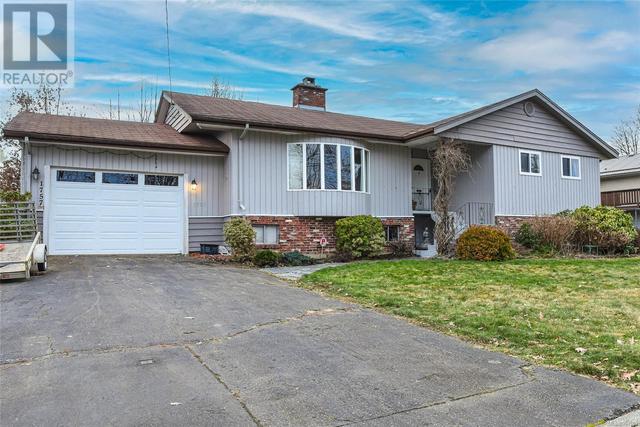 1757 Harmston Ave, House detached with 4 bedrooms, 3 bathrooms and 3 parking in Courtenay BC | Image 39