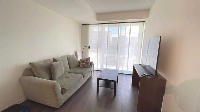 312 - 3237 Bayview Ave, Condo with 2 bedrooms, 2 bathrooms and 1 parking in Toronto ON | Image 5