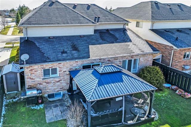 325 South Leaksdale Circle, House detached with 4 bedrooms, 2 bathrooms and 4 parking in London ON | Image 30