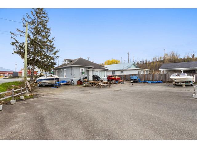 34595 2 Avenue, Home with 0 bedrooms, 0 bathrooms and null parking in Waterloo BC | Image 4