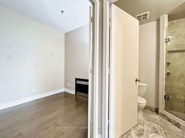 2201 - 7 King St E, Condo with 2 bedrooms, 2 bathrooms and 0 parking in Toronto ON | Image 34