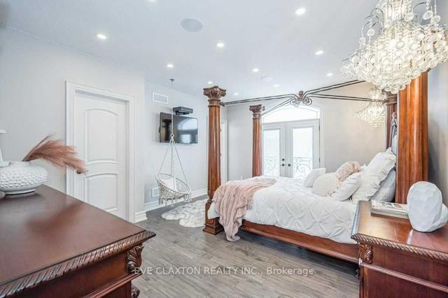 7009 Wellington Rd 34, House detached with 4 bedrooms, 7 bathrooms and 26 parking in Puslinch ON | Image 13