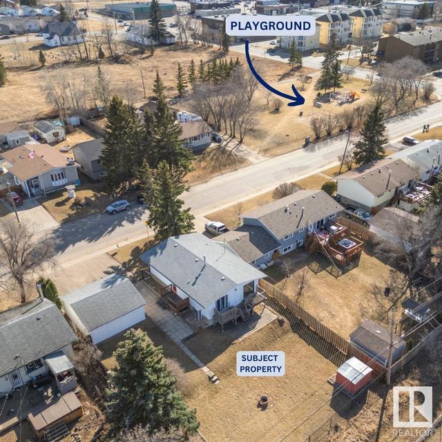 4814 51 Av, House detached with 4 bedrooms, 2 bathrooms and null parking in Cold Lake AB | Image 32