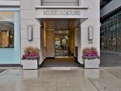 802 - 206 Bloor St W, Condo with 2 bedrooms, 3 bathrooms and 2 parking in Toronto ON | Image 1