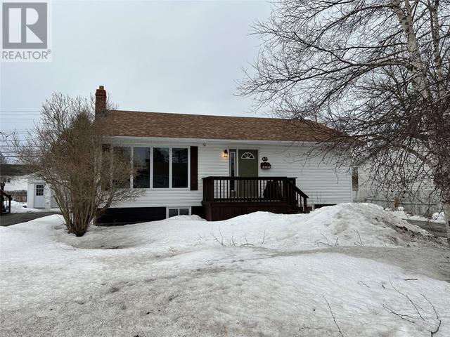 57 Hawker Crescent, House detached with 2 bedrooms, 1 bathrooms and null parking in Gander NL | Image 2