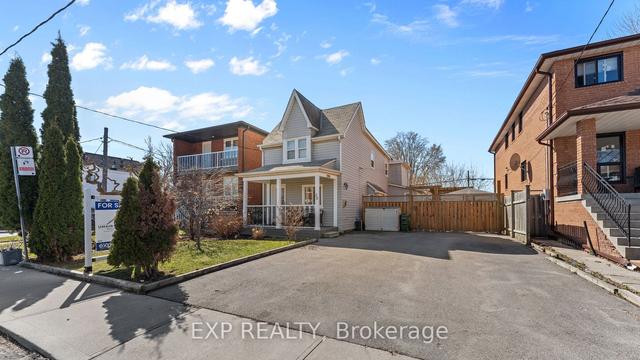30 Greendale Ave, House detached with 3 bedrooms, 4 bathrooms and 6 parking in Toronto ON | Image 23