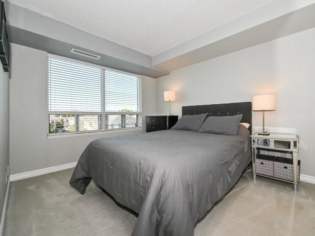 516 - 16 Dallimore Circ, Condo with 2 bedrooms, 2 bathrooms and 1 parking in Toronto ON | Image 7