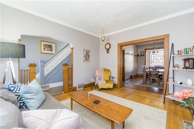 104 Rosslyn Ave S, House detached with 3 bedrooms, 2 bathrooms and 1 parking in Hamilton ON | Image 5