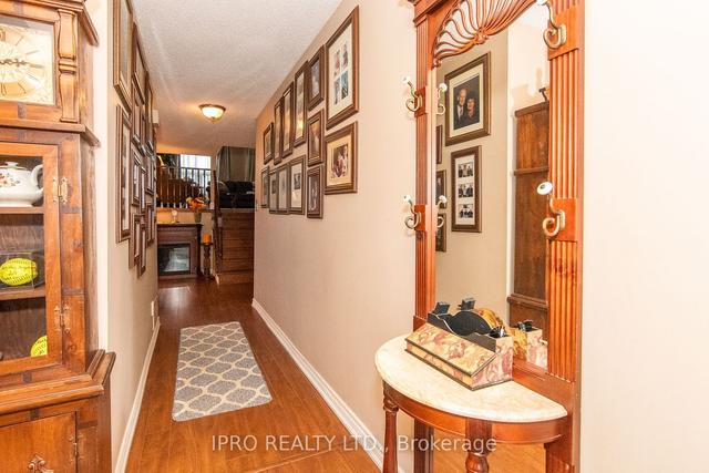 66 Swennen Dr, House detached with 3 bedrooms, 2 bathrooms and 2 parking in Brampton ON | Image 29