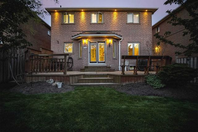 874 Mantle Cres, House detached with 4 bedrooms, 4 bathrooms and 6 parking in Mississauga ON | Image 33