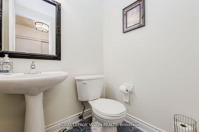 53 Hobson Ave E, House attached with 3 bedrooms, 4 bathrooms and 2 parking in Toronto ON | Image 13