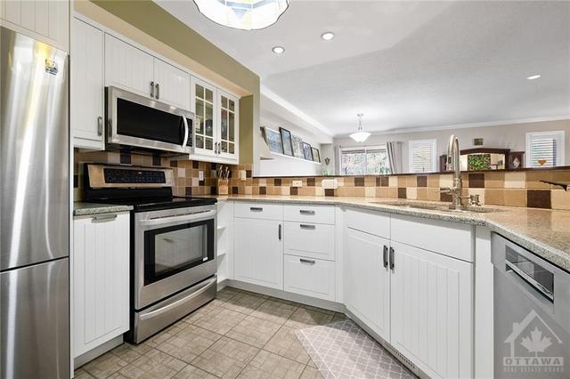207 Freedom Private, Townhouse with 3 bedrooms, 3 bathrooms and 2 parking in Ottawa ON | Image 11
