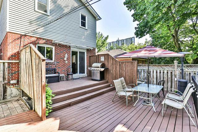 37 Connaught Ave, House detached with 3 bedrooms, 2 bathrooms and 3 parking in Toronto ON | Image 11