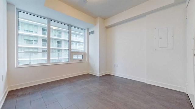 3207 - 99 Broadway Ave, Condo with 1 bedrooms, 1 bathrooms and 0 parking in Toronto ON | Image 2