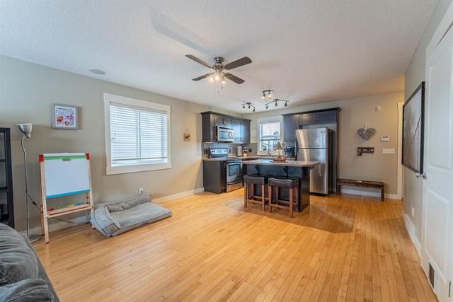 131 Skyview Ranch Road Ne, Home with 2 bedrooms, 2 bathrooms and 2 parking in Calgary AB | Image 3