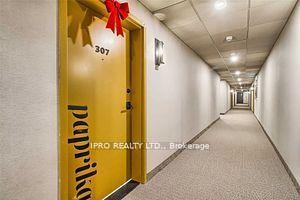 307 - 8 Culinary Lane, Condo with 2 bedrooms, 1 bathrooms and 1 parking in Barrie ON | Image 3