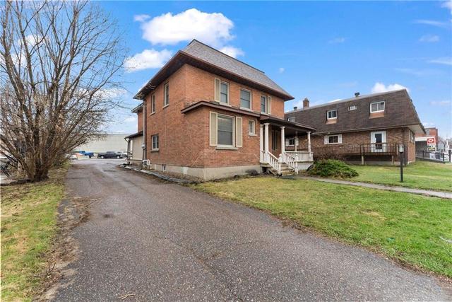 70 Madawaska Street, House other with 0 bedrooms, 0 bathrooms and 6 parking in Arnprior ON | Image 9