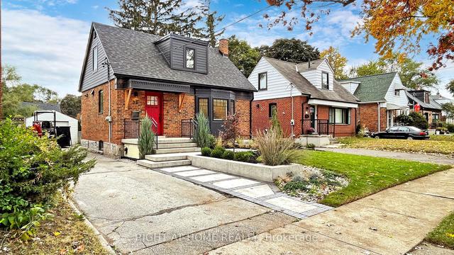 35 Lippincott St W, House detached with 3 bedrooms, 1 bathrooms and 5 parking in Toronto ON | Image 12