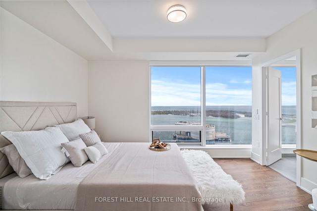 4510 - 10 York St, Condo with 3 bedrooms, 3 bathrooms and 1 parking in Toronto ON | Image 20