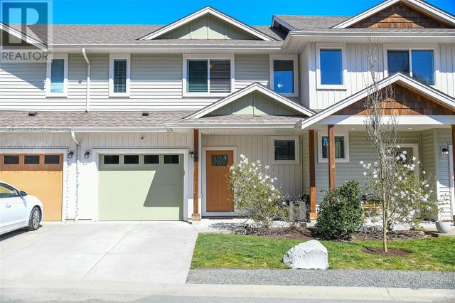 12 - 2109 13th St, House attached with 3 bedrooms, 3 bathrooms and null parking in Courtenay BC | Image 2