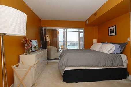 1012 - 550 Queens Quay W, Condo with 1 bedrooms, 1 bathrooms and 1 parking in Toronto ON | Image 7