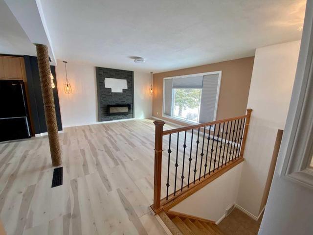 812 8 Street, House detached with 4 bedrooms, 2 bathrooms and 3 parking in Fox Creek AB | Image 7