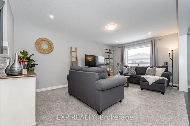 65 Keating St, House detached with 3 bedrooms, 3 bathrooms and 3 parking in Guelph ON | Image 36
