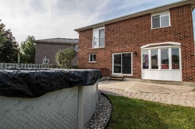 1082 Whistler Cres, House detached with 4 bedrooms, 3 bathrooms and 4 parking in Windsor ON | Image 26