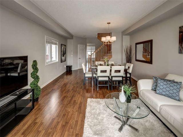 83 Chokecherry Cres, House attached with 3 bedrooms, 3 bathrooms and 3 parking in Markham ON | Image 8